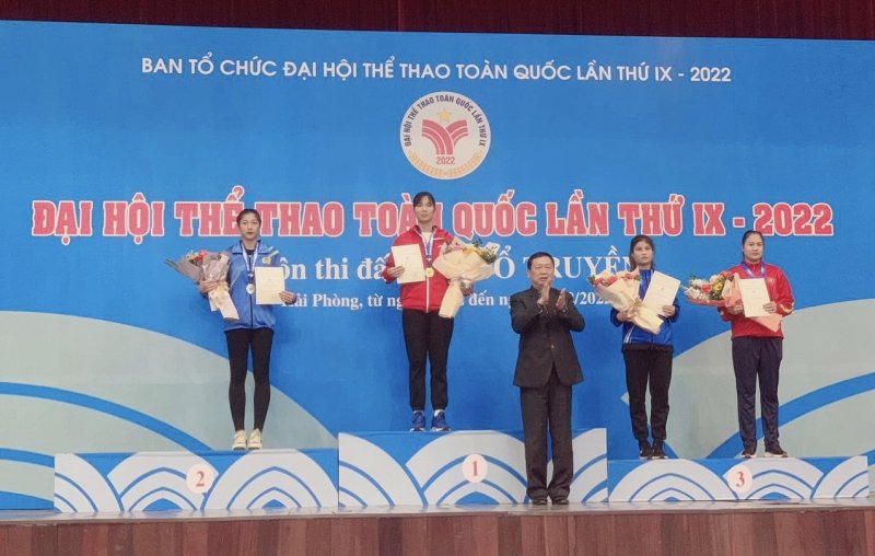 Trần Thị Hậu GDTCK11.jpg